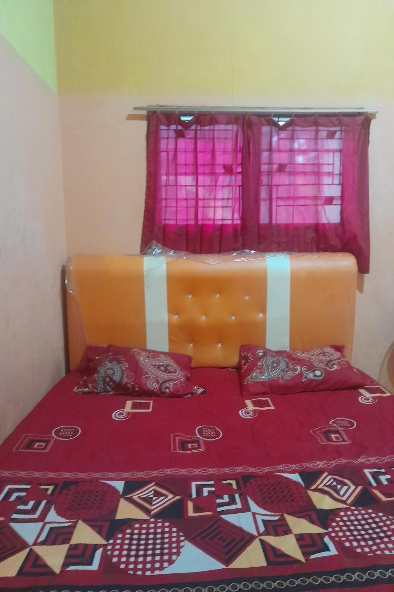 Hotel Spot On 93782 Hasibuan Syariah Medan